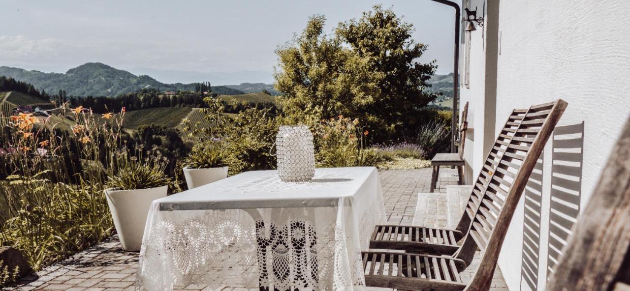 Winehouse Living Villa Leutschach Exterior photo